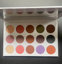 Load image into Gallery viewer, Hawa Cosmetics Essential Eyeshadow 15 pc
